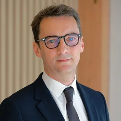 Rob laren efl board member